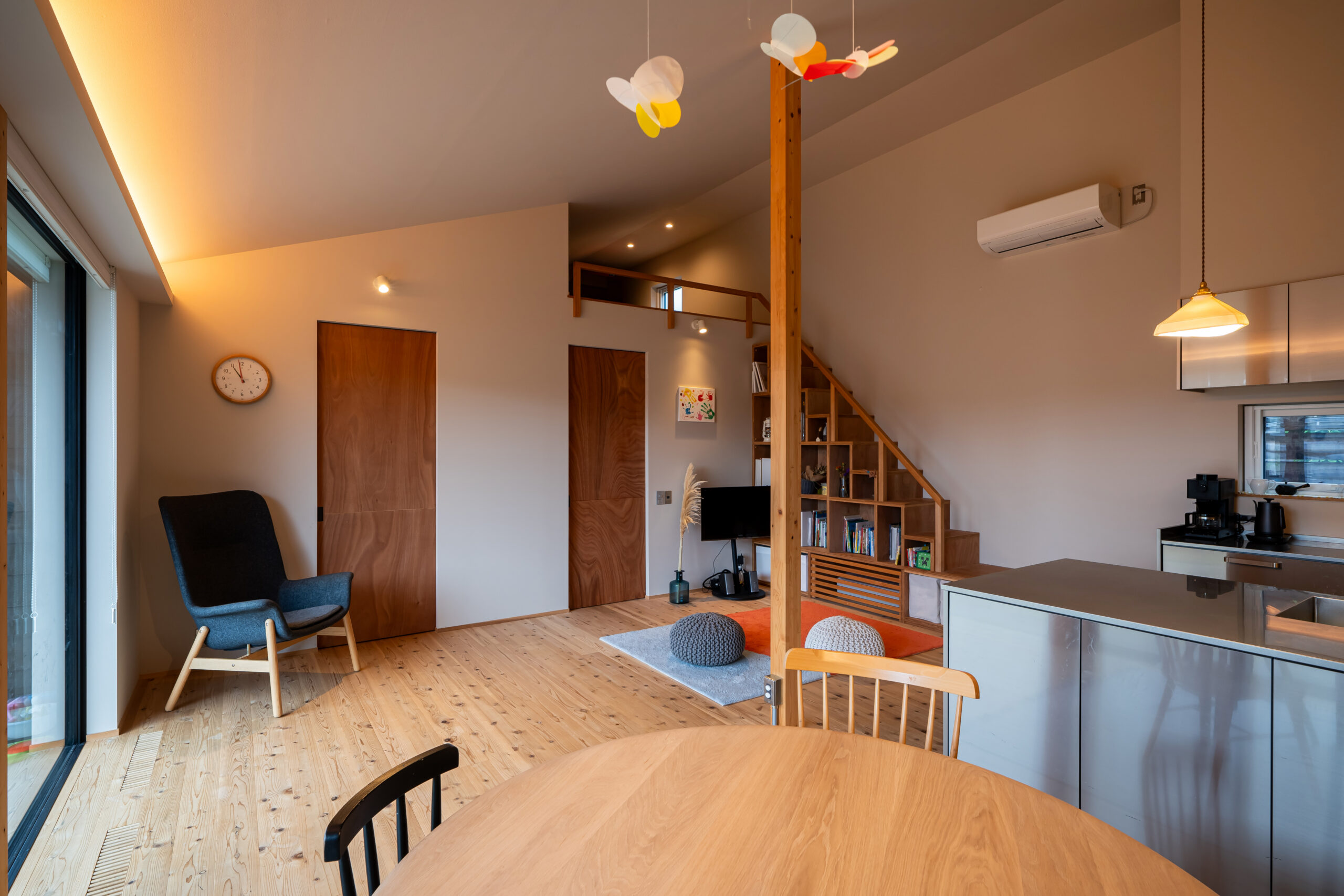 時に愛される杉の平屋