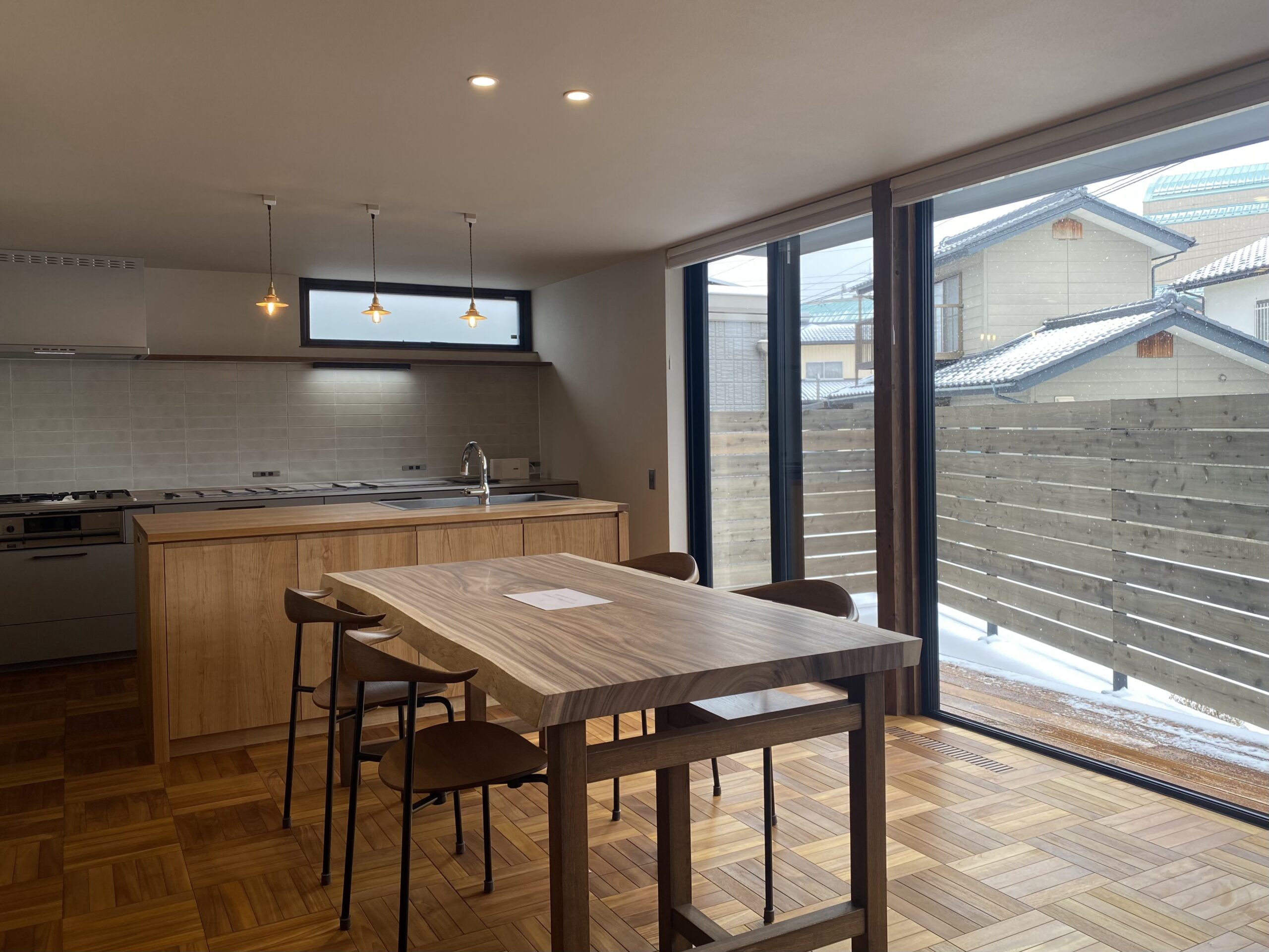 【見学会を開催しました！】2/7-8 千曲市＜職住を楽しむ 杉とチークの家＞