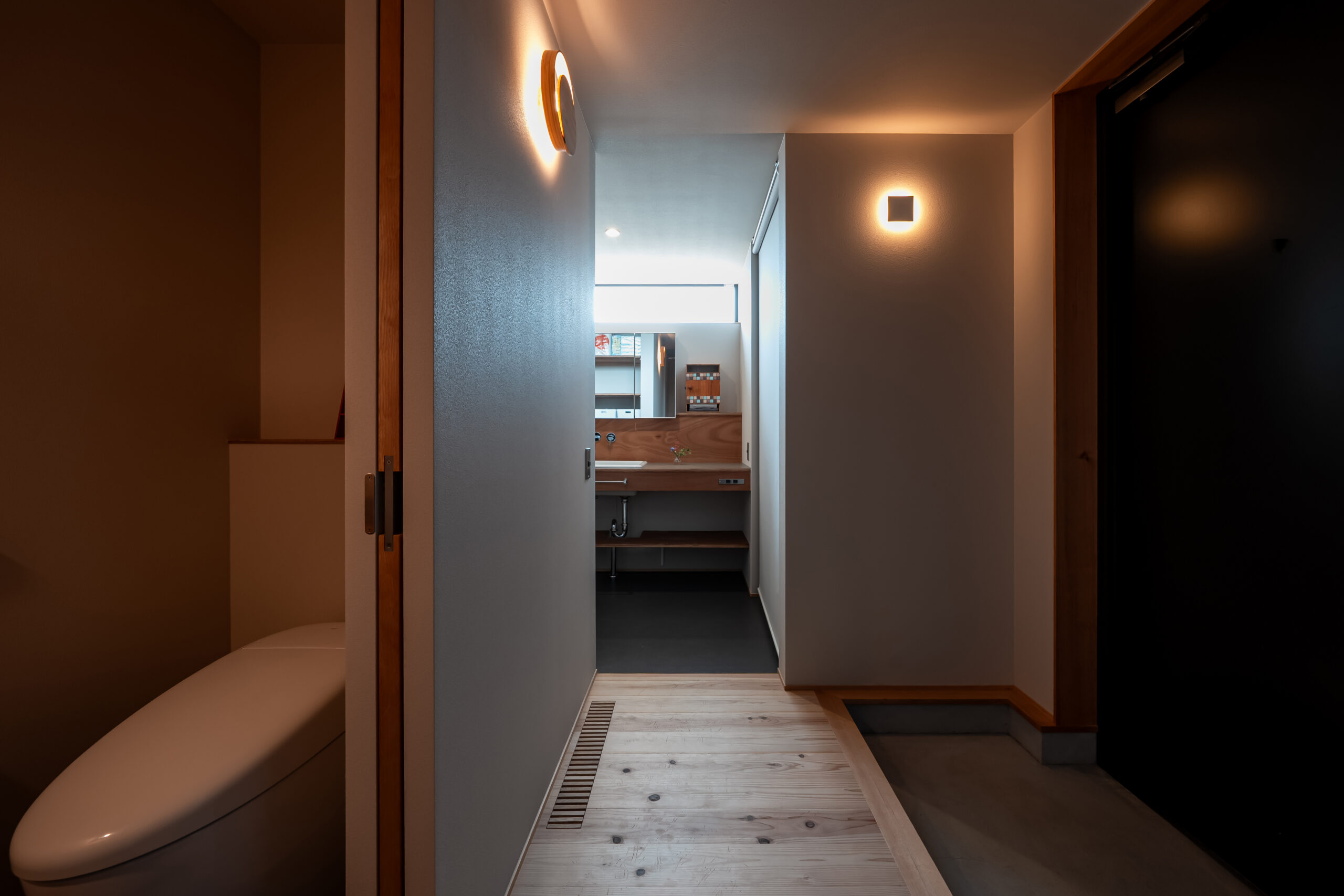 ひとつながりの家