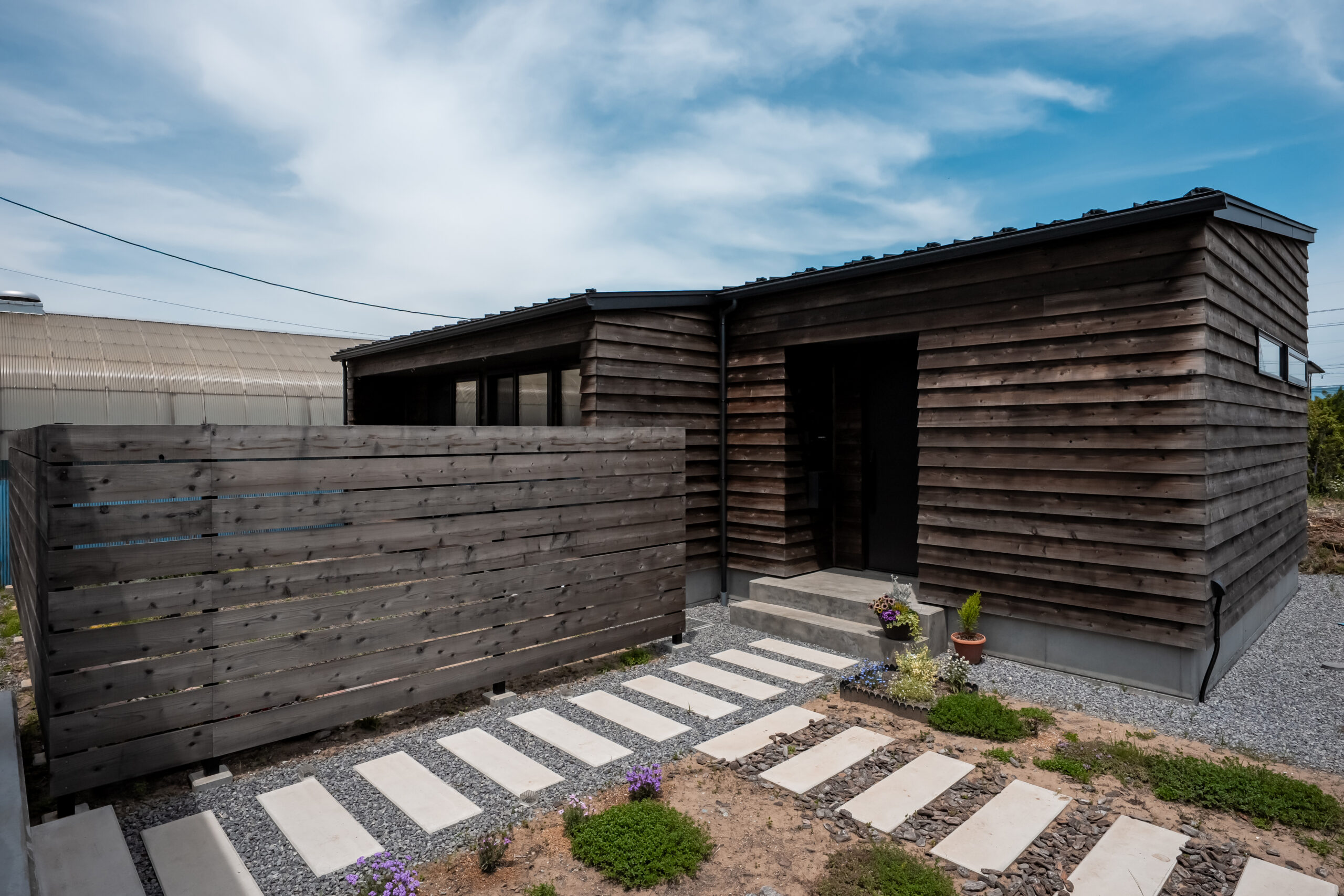 ひとつながりの家