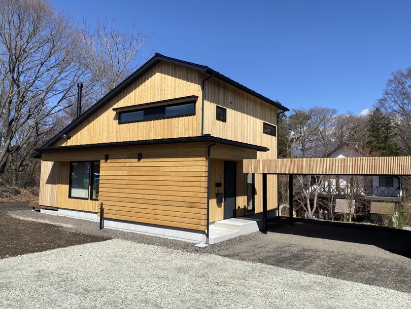 【見学会を開催しました！】4/11 御代田町＜信州杉に包まれる 薪ストーブのある大屋根の家＞